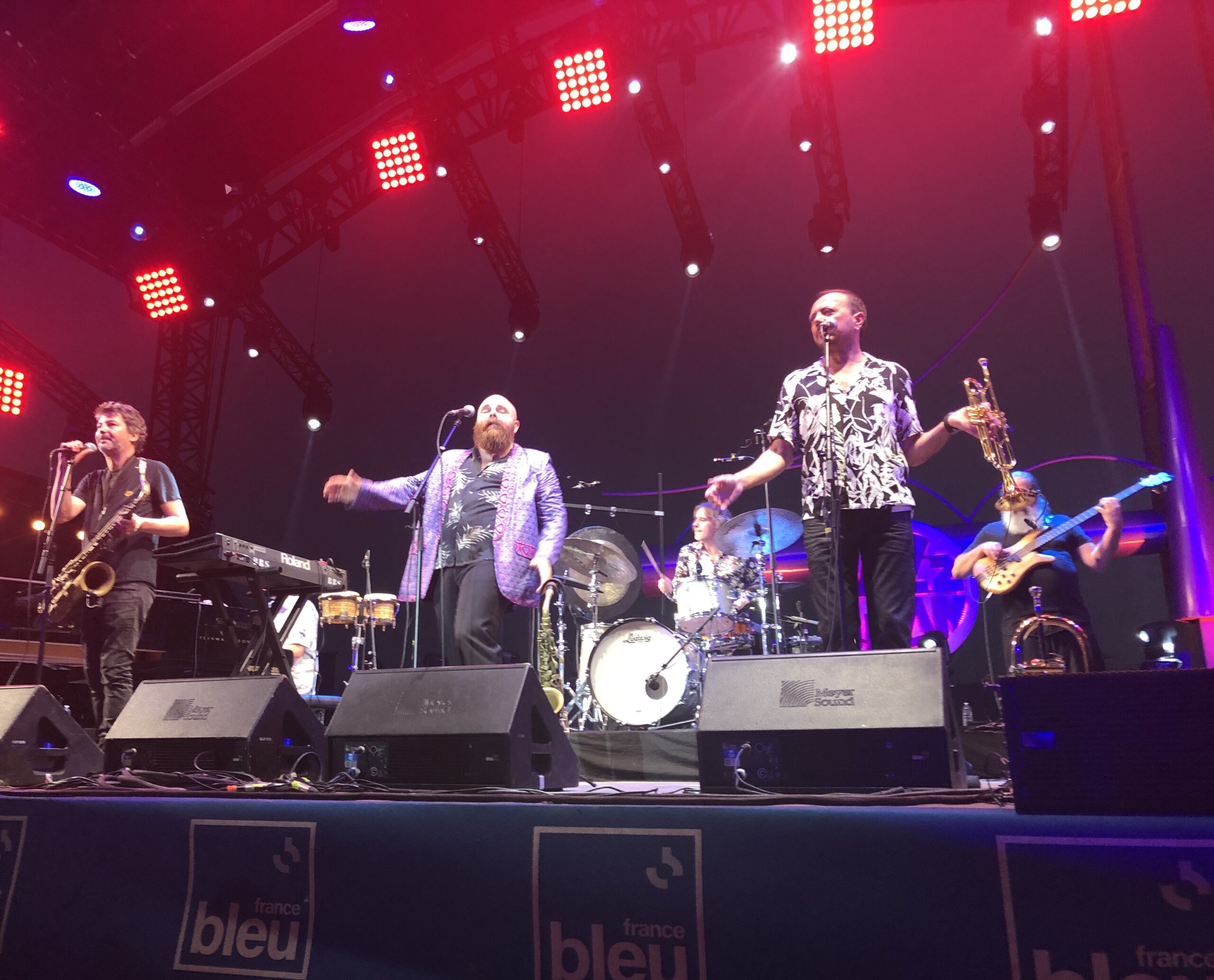 Concert à Jazz à Juan de “Thomas de Pourquery”