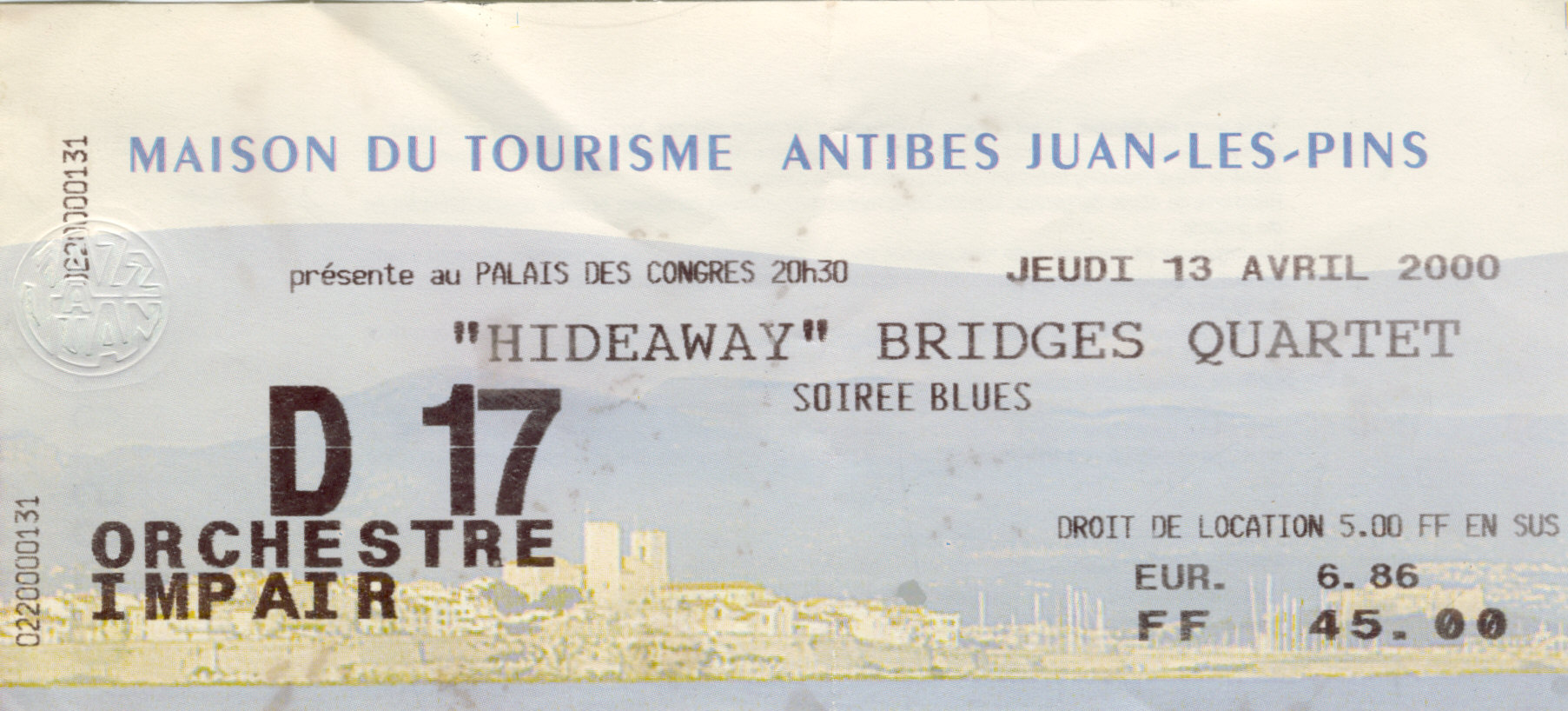 Photographie d’archive : Hideaway avril 2000.